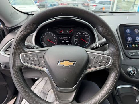 Used 2023 Chevrolet Malibu LT image 14