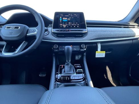 New 2026 Jeep Compass Latitude image 3