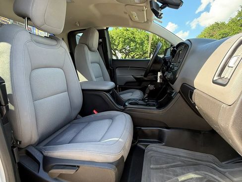 Used 2020 Chevrolet Colorado W/T image 17