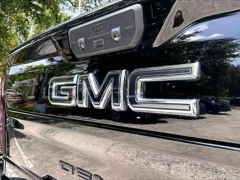 Used 2024 GMC Sierra 2500 Denali Ultimate AWD/4WD image 31