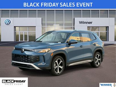 New 2025 Volkswagen Tiguan SE
