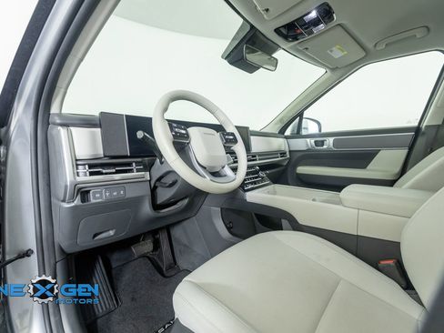 Used 2024 Hyundai Santa Fe SE AWD/4WD image 10