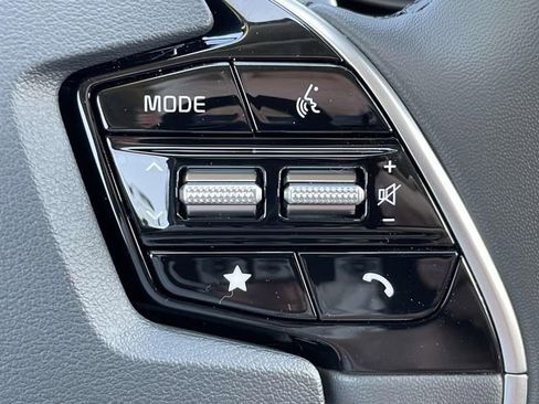 Certified 2025 Kia Niro SX Touring image 30