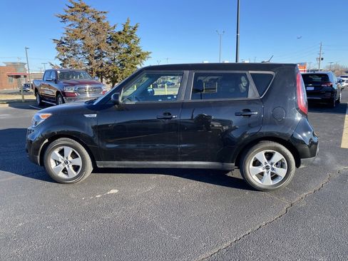 Used 2018 Kia Soul Base image 7
