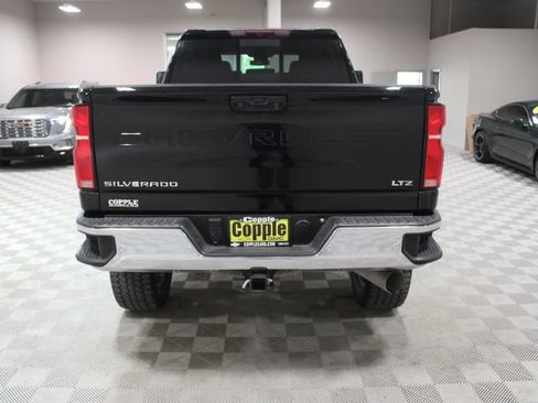 Used 2024 Chevrolet Silverado 2500 LTZ w/ LTZ Convenience Package AWD/4WD image 10
