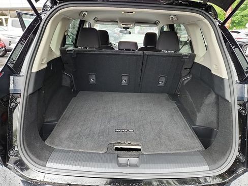 Used 2024 Nissan Rogue S AWD/4WD image 27
