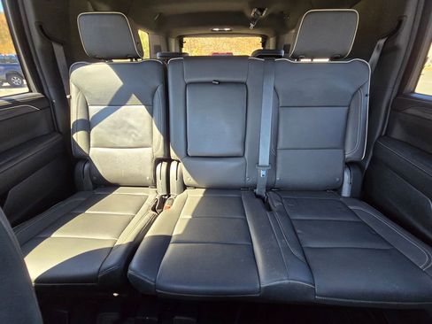 Certified 2023 GMC Yukon XL SLT image 44