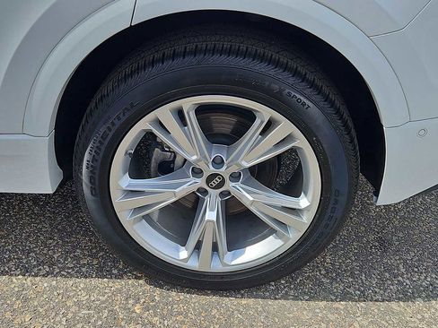 Certified 2023 Audi Q8 Premium Plus w/ Premium Plus Package AWD/4WD image 3