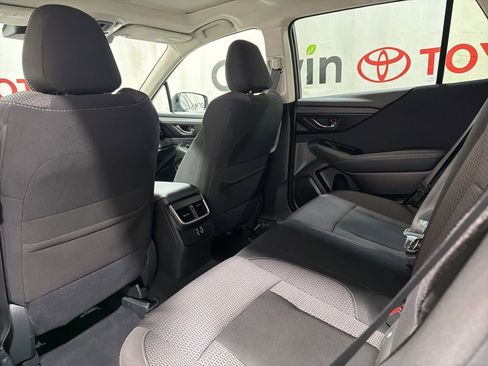 Used 2025 Subaru Outback Premium image 19