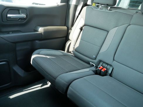 Used 2025 Chevrolet Silverado 1500 Custom Trail Boss w/ Turbomax Blackout Package AWD/4WD image 12