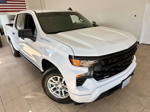 Used 2023 Chevrolet Silverado 1500 Custom AWD/4WD image 3