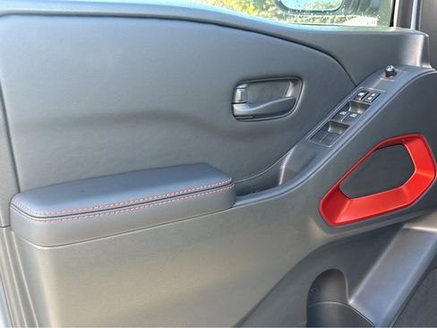 New 2026 Nissan Frontier PRO-4X w/ Pro-4x Convenience Package image 17