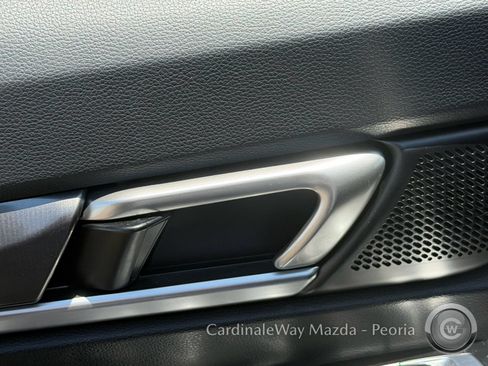 Used 2024 Kia Telluride S FWD image 9