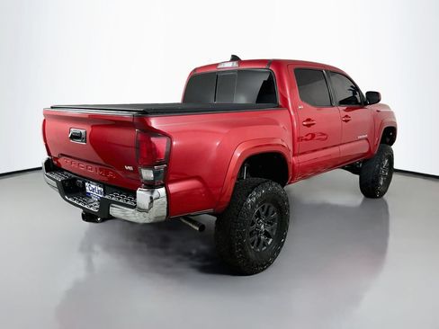 Used 2021 Toyota Tacoma SR5 RWD image 8