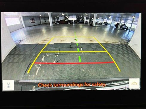 Certified 2025 Toyota RAV4 LE FWD image 32