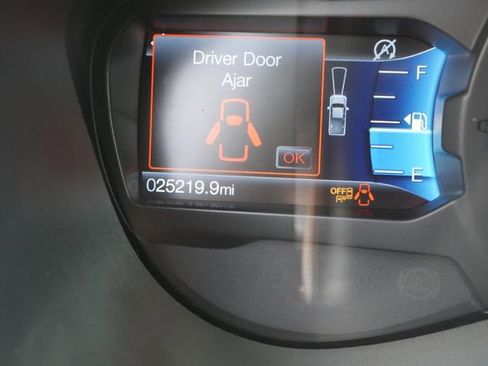 Used 2023 Ford Ranger Lariat w/ Tremor Off-Road Package image 23