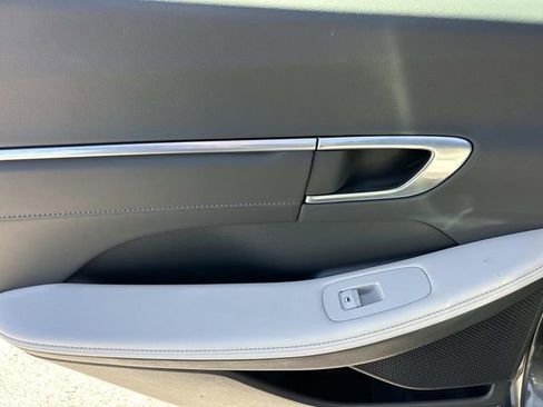 Used 2022 Hyundai Sonata Limited w/ Cargo Package image 18