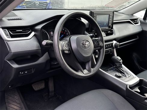 Certified 2021 Toyota RAV4 LE image 14