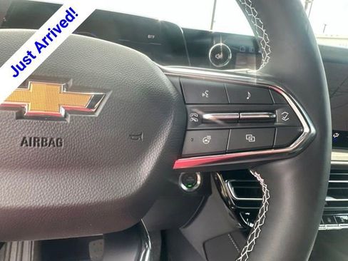 New 2026 Chevrolet Traverse LT w/ Sun and Wheel Package FWD image 20