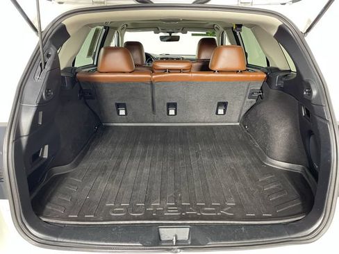 Used 2019 Subaru Outback 3.6R Touring w/ Popular Package #3A AWD/4WD image 17