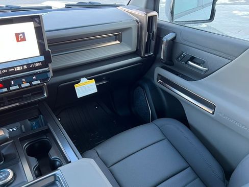 New 2025 GMC Hummer EV 3X w/ Extreme Off-Road Package image 52