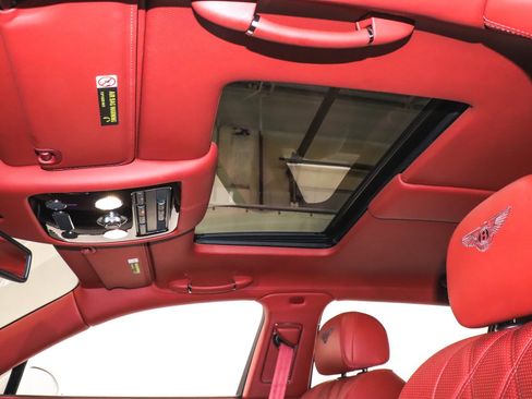Used 2016 Bentley Flying Spur V8 image 22
