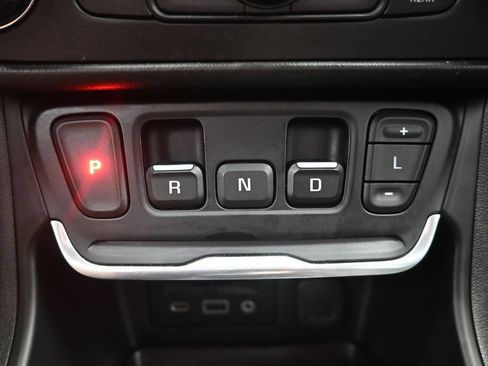 Used 2020 GMC Terrain SLT w/ Preferred Package AWD/4WD image 21