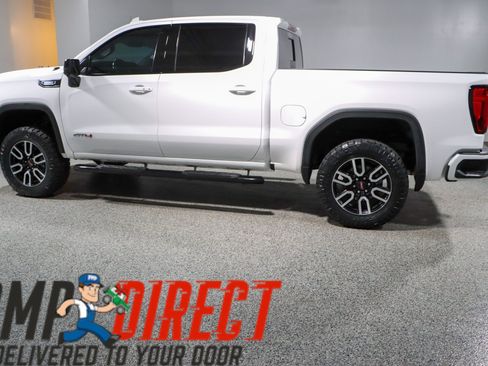 Used 2022 GMC Sierra 1500 AT4 w/ AT4 Preferred Package AWD/4WD image 11
