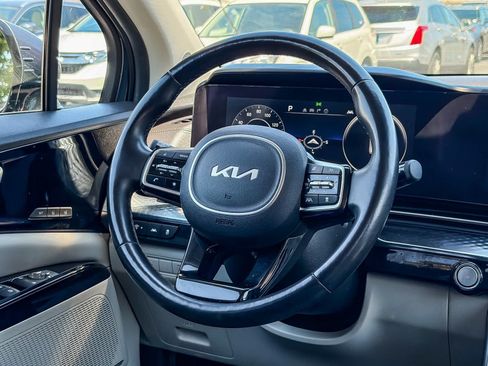 Used 2022 Kia Carnival SX Prestige FWD image 14