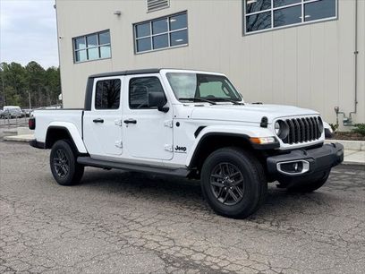 Certified 2025 Jeep Gladiator Sport