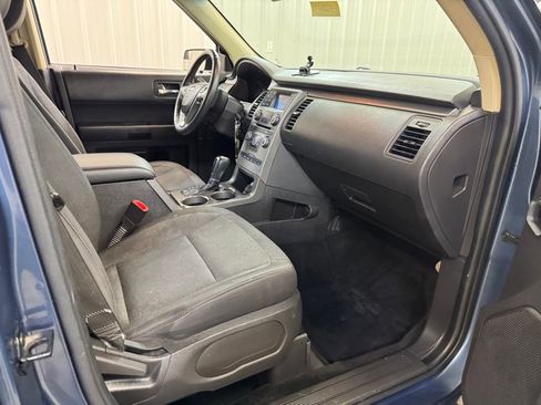 Used 2019 Ford Flex SE FWD image 27