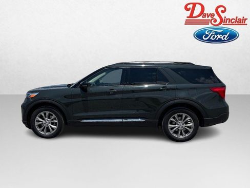 Used 2024 Ford Explorer XLT w/ Equipment Group 202A AWD/4WD image 10