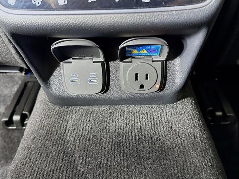 Certified 2026 Genesis GV70 3.5T Sport Prestige image 28