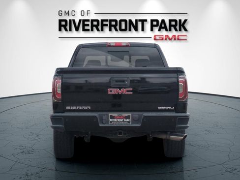 Used 2018 GMC Sierra 1500 Denali w/ Denali Ultimate Package AWD/4WD image 4