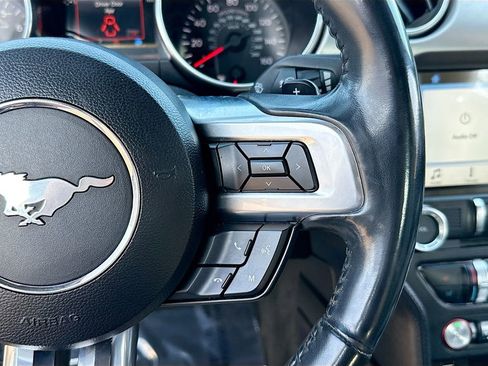 Used 2018 Ford Mustang Premium image 38