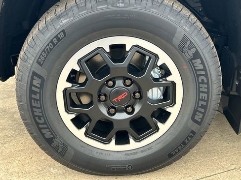 New 2026 Toyota 4Runner TRD Off-Road Premium AWD/4WD image 32