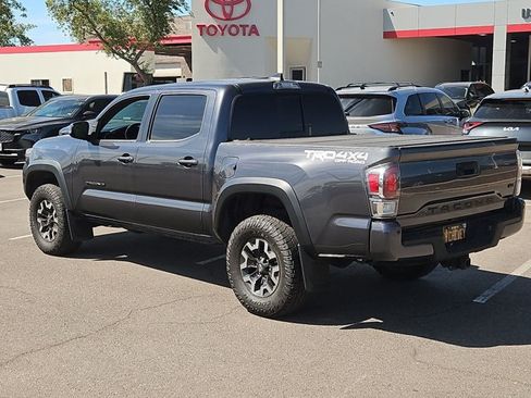 Used 2020 Toyota Tacoma TRD Off-Road w/ Technology Package AWD/4WD image 8