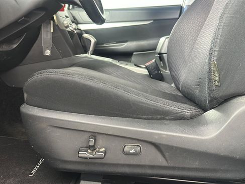 Used 2011 Subaru Legacy 2.5i Premium w/ All-Weather Pkg image 6