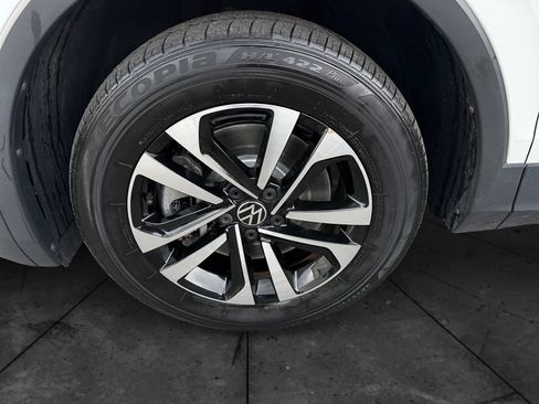 Used 2023 Volkswagen Tiguan S AWD/4WD image 9