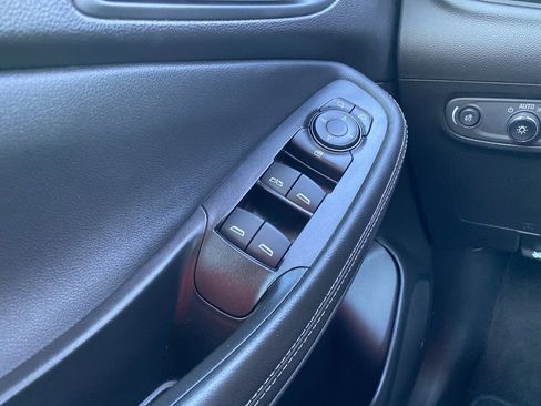 Used 2025 Buick Encore GX Preferred FWD image 27