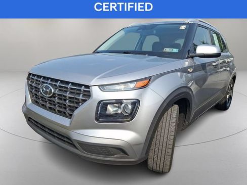 Certified 2023 Hyundai Venue SEL w/ Cargo Package FWD image 5