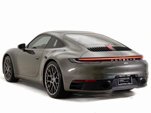 Used 2023 Porsche 911 Carrera image 3