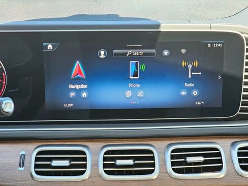 New 2026 Mercedes-Benz GLS 450 4MATIC image 38