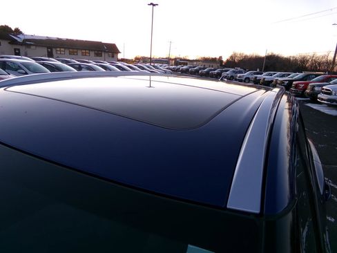 Used 2023 Nissan Rogue SL image 62