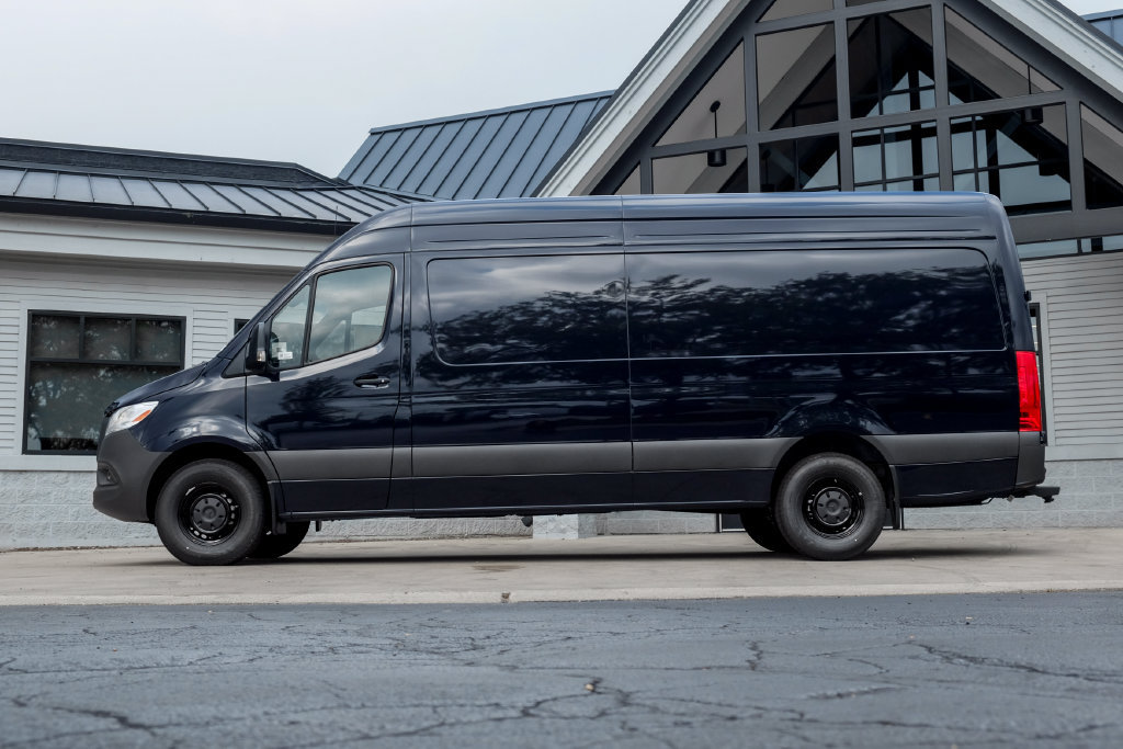 New 2026 Mercedes-Benz Sprinter 2500 image 3