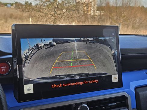 Used 2025 Toyota Tacoma TRD Off-Road w/ TRD Off Road Upgrade Package image 21