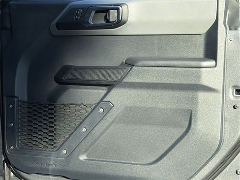 Used 2024 Ford Bronco Big Bend w/ Sasquatch Package image 38