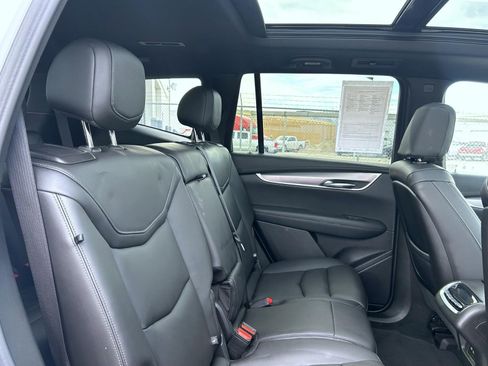 Certified 2023 Cadillac XT6 Luxury image 20