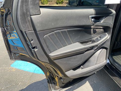 Used 2019 Ford Edge ST w/ Equipment Group 401A AWD/4WD image 29