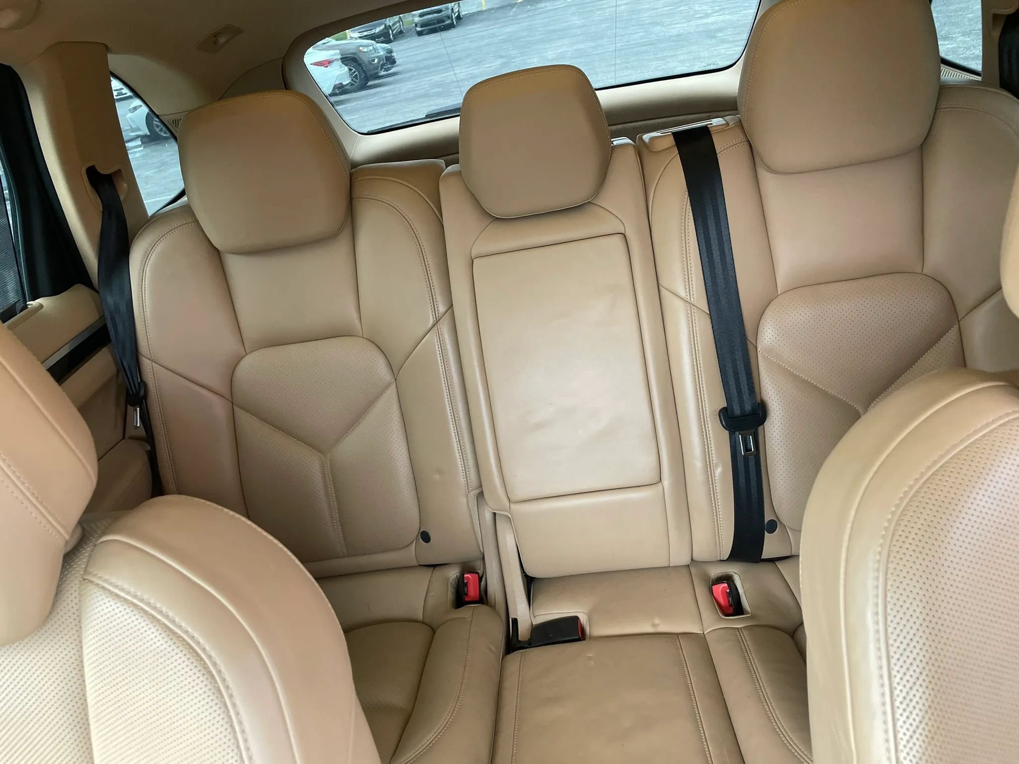 Used 2016 Porsche Cayenne S AWD/4WD image 21